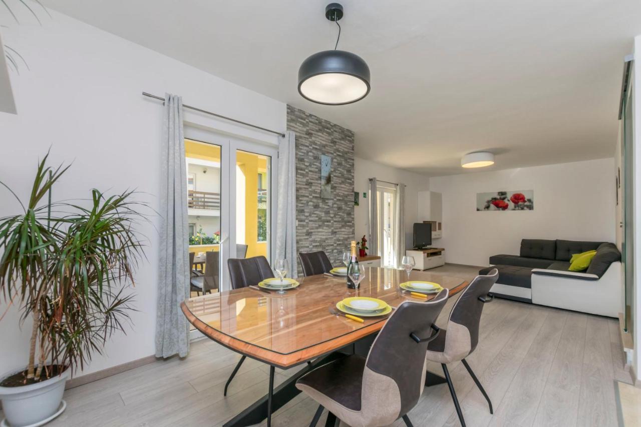 Apartment Dora Duće Kültér fotó
