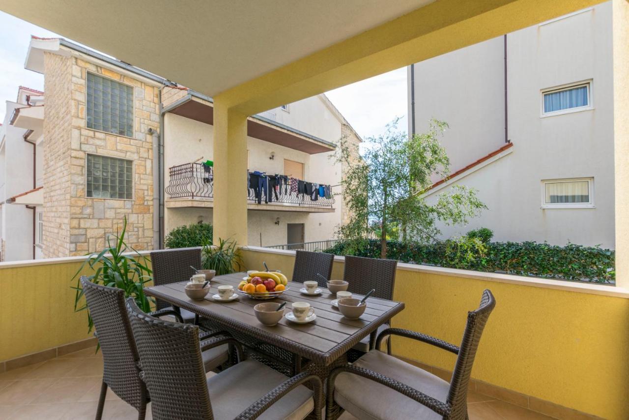 Apartment Dora Duće Kültér fotó