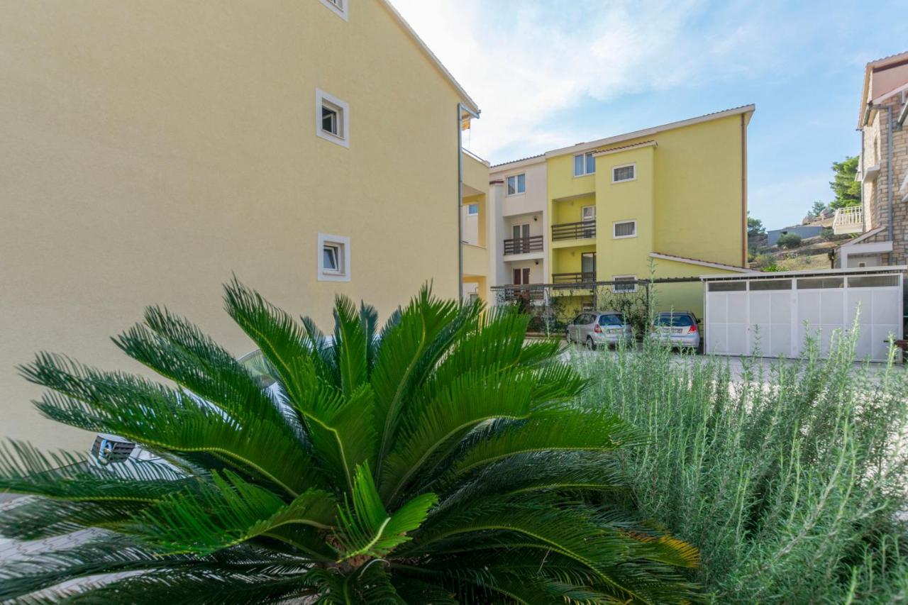 Apartment Dora Duće Kültér fotó