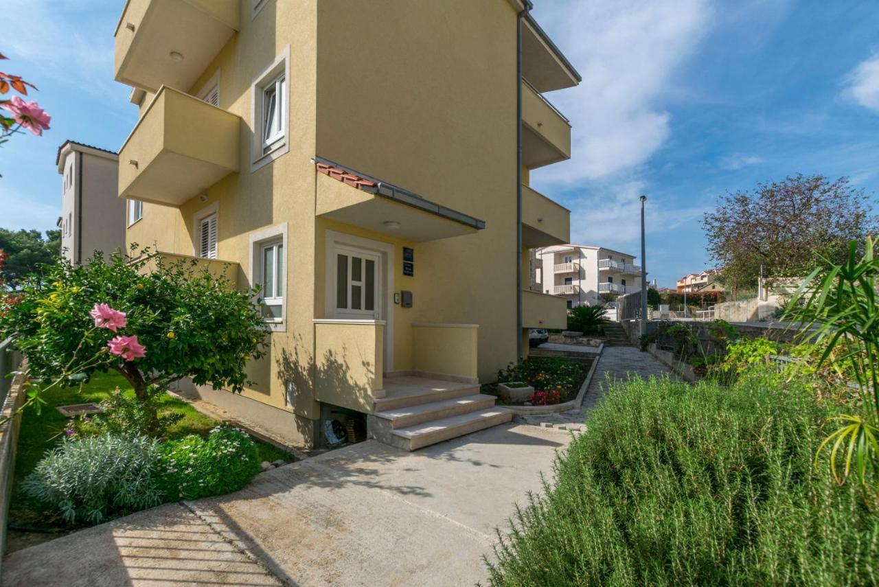 Apartment Dora Duće Kültér fotó